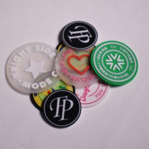 custom rubber logo silicone patches for clothing